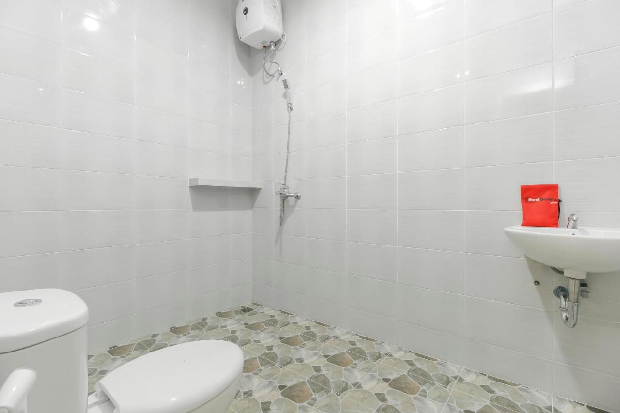 Reddoorz Premium @ Setiabudi Medan Sunggal Ngoại thất bức ảnh
