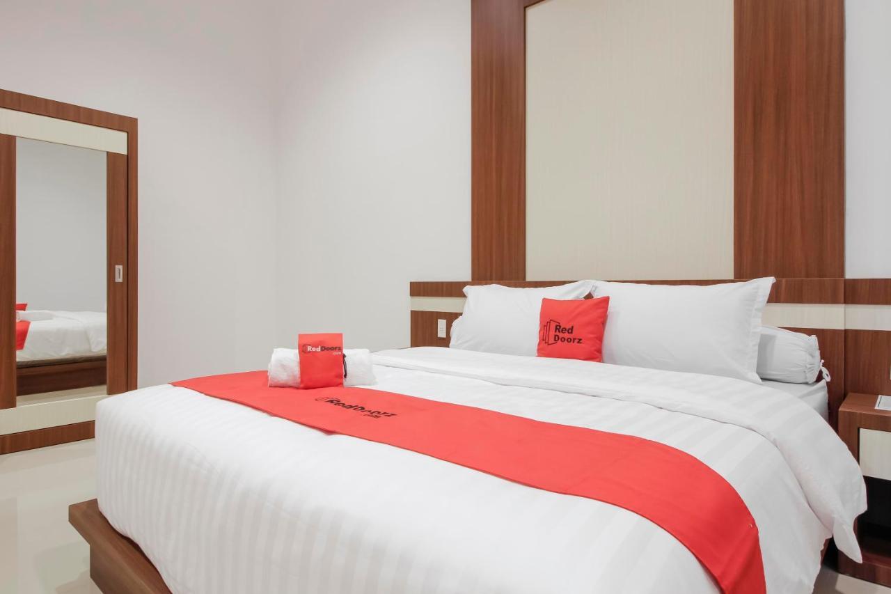 Reddoorz Premium @ Setiabudi Medan Sunggal Ngoại thất bức ảnh