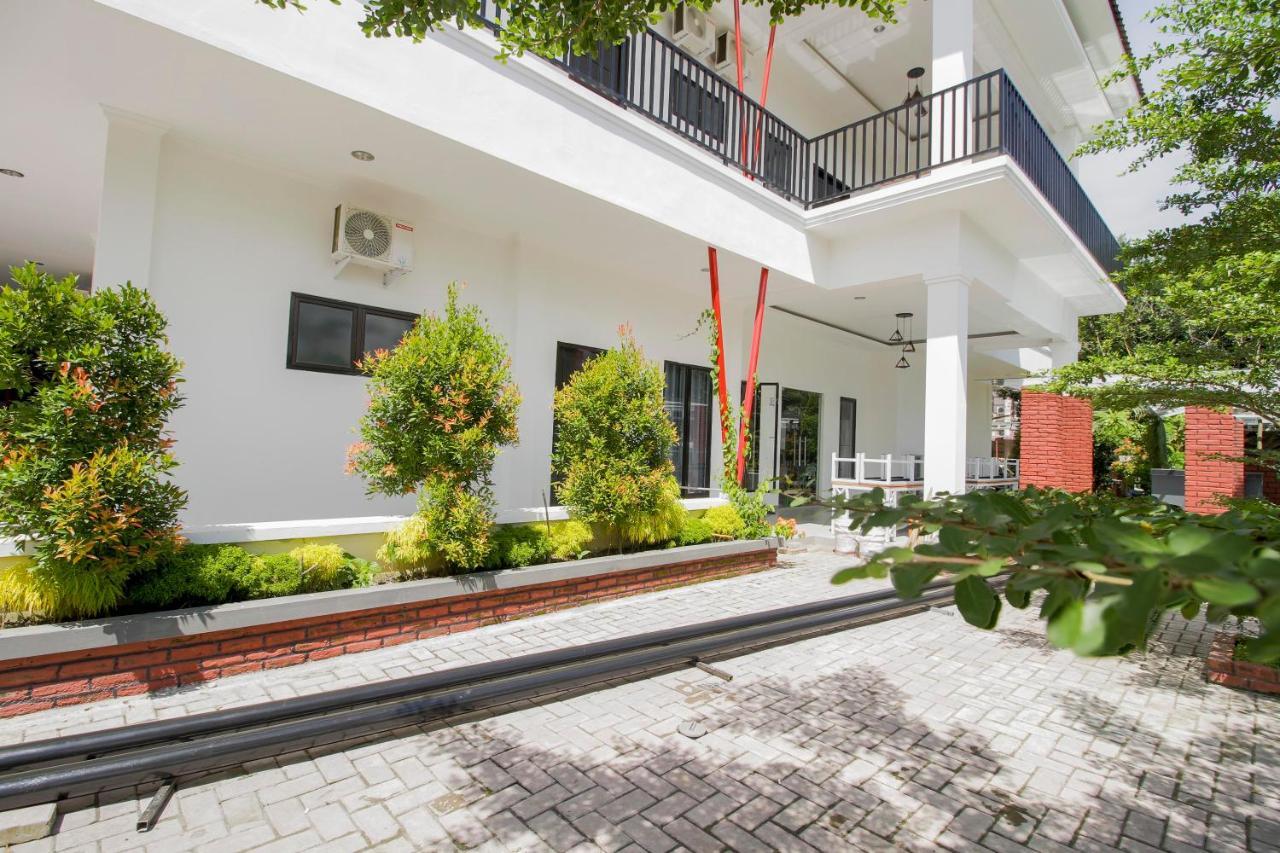 Reddoorz Premium @ Setiabudi Medan Sunggal Ngoại thất bức ảnh